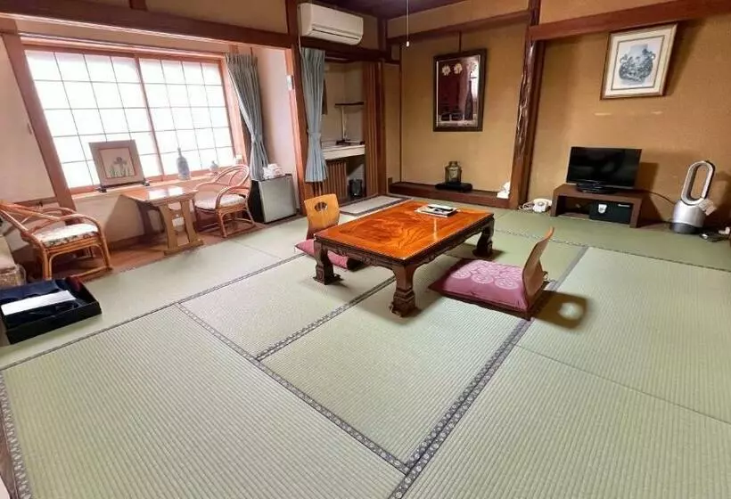 پانسیون Yamatoya