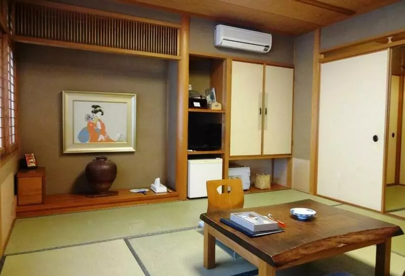 پانسیون Yamatoya