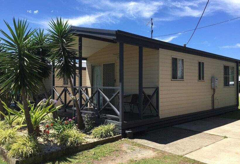 Отель Clarence Head Caravan Park