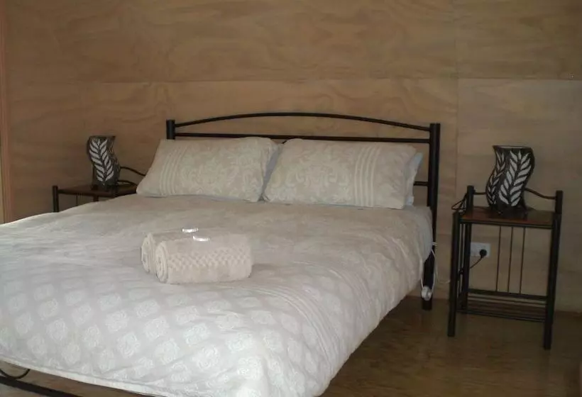 ホテル Mallacoota's Shady Gully Caravan Park