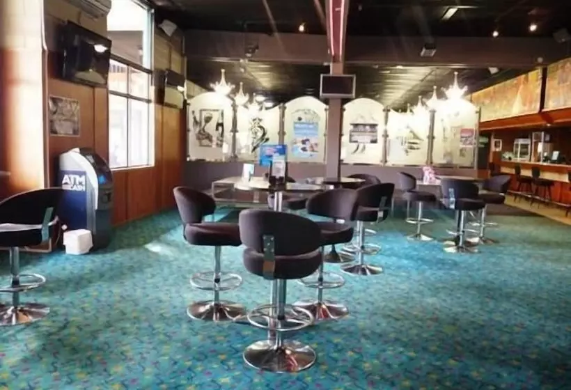 Jolly Collier Hotel Motel