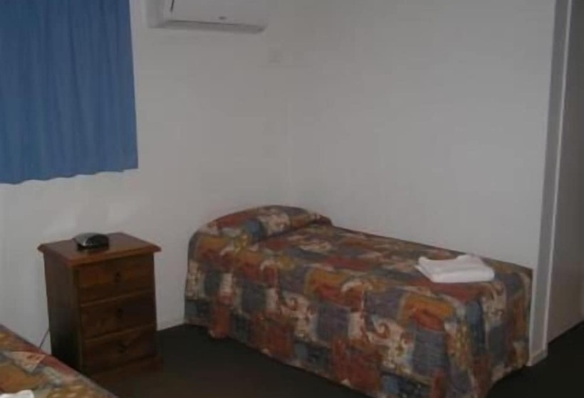 Jolly Collier Hotel Motel