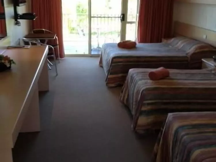 モーテル Tenterfield Golf Club Fairways Lodge