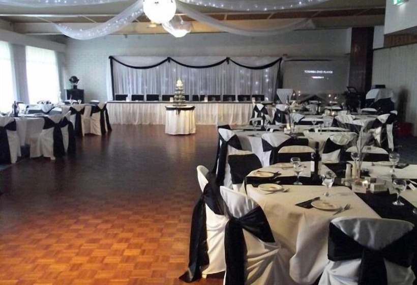 모텔 Tenterfield Golf Club Fairways Lodge