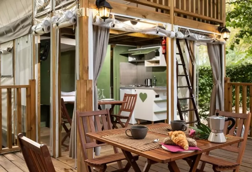 ホテル Campeggio Conca D Oro