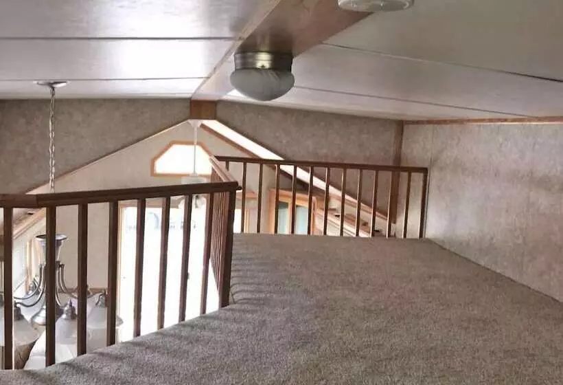 ホテル Narrows Too Camping Resort