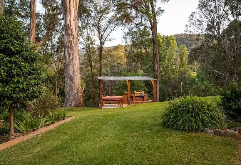 Kiewa Country Cottages