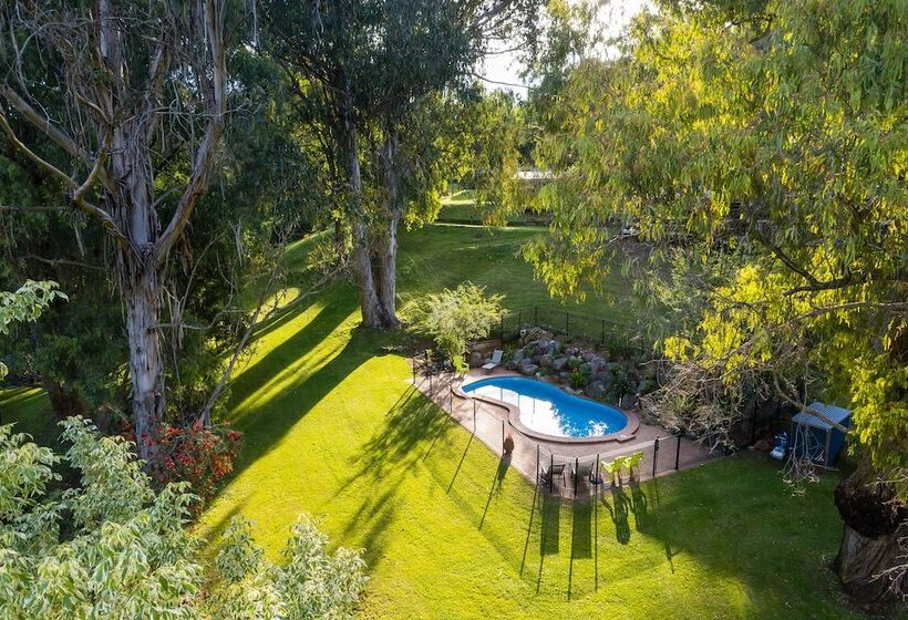 Kiewa Country Cottages