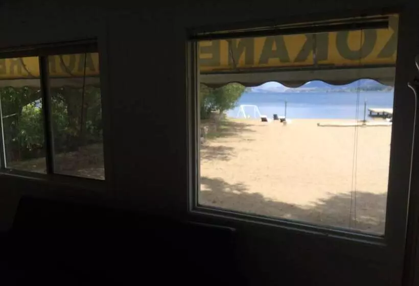 Kokanee Beach Resort Motel
