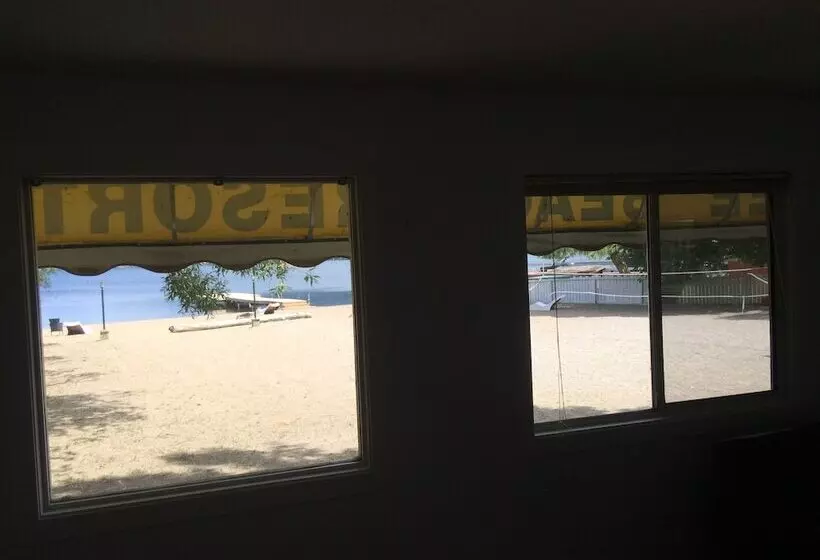 Kokanee Beach Resort Motel