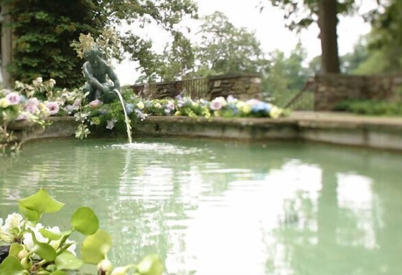 Отель Graylyn Estate