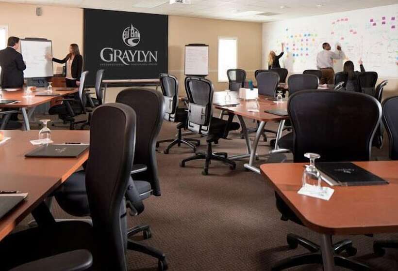 Отель Graylyn Estate