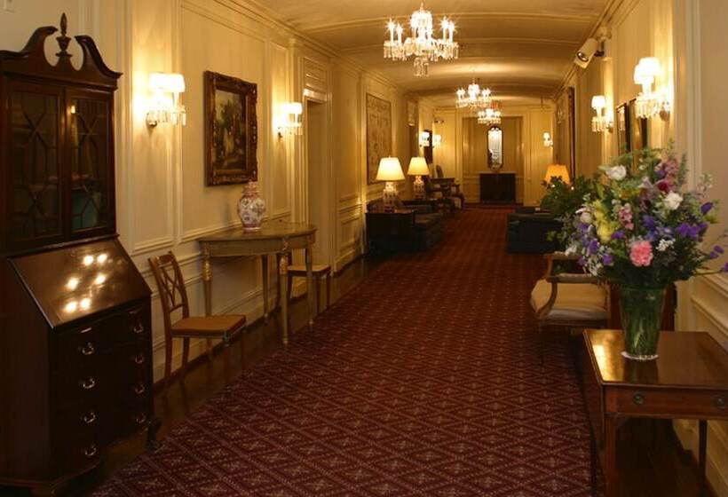 Отель Graylyn Estate