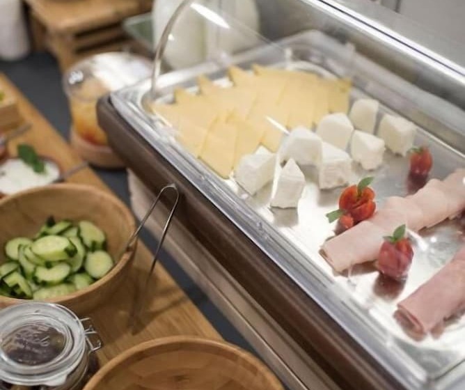 צימר Kanathos Pigi