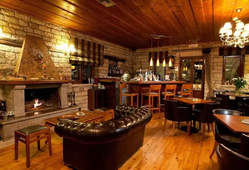 Majatalo Nisista Lodge Mountain View