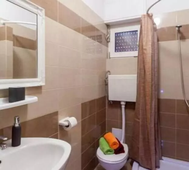 Hotelli Lovely Double Bed Room With Balcony And Sea View