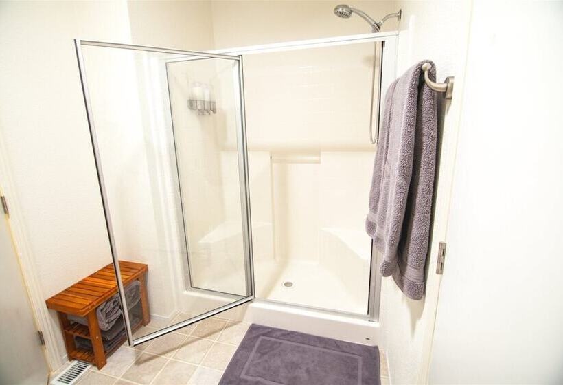 Little Woods Outpost