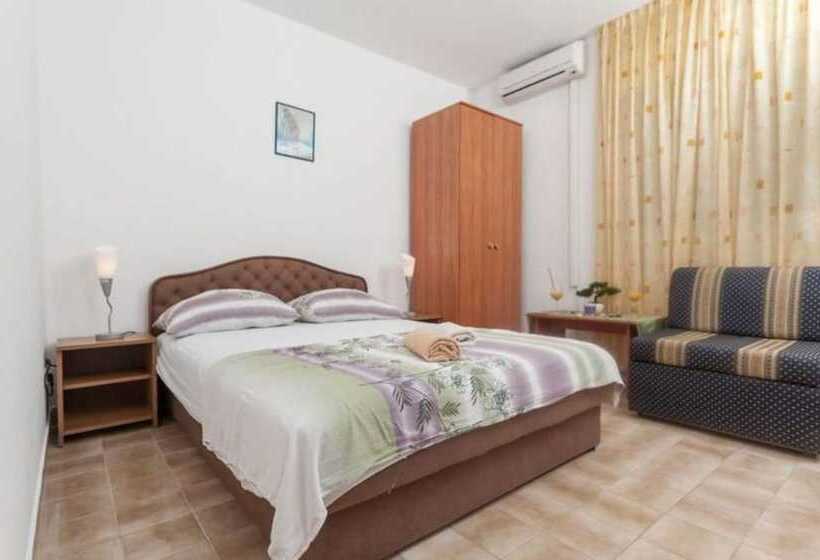 ペンション Cozy Double Bed Room With Balcony And Garden View