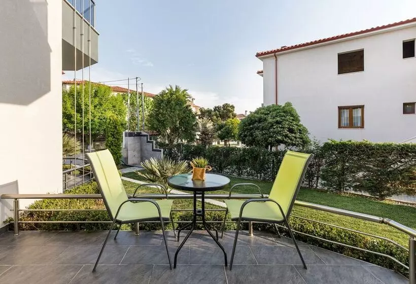 Majatalo Ilis Villas