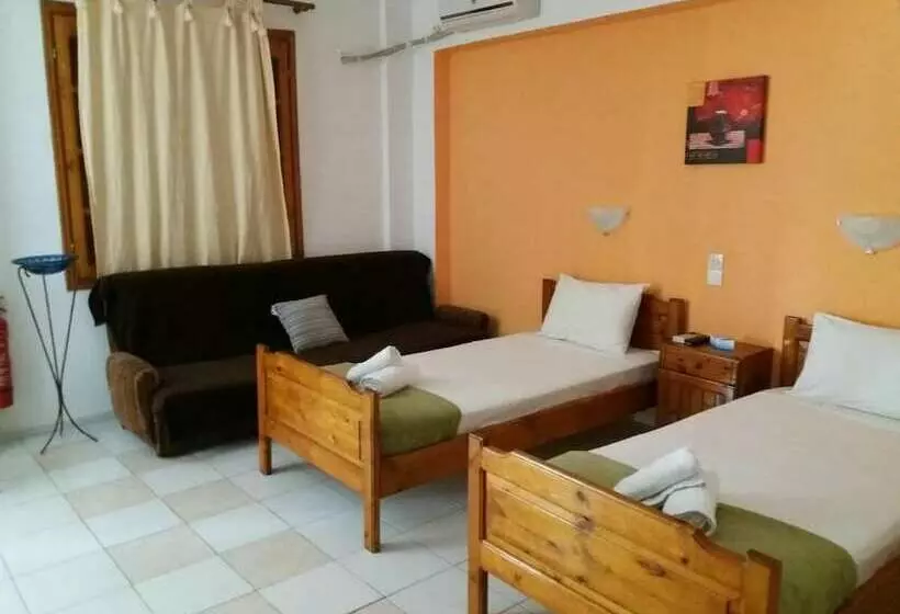 ペンション Nostalgia