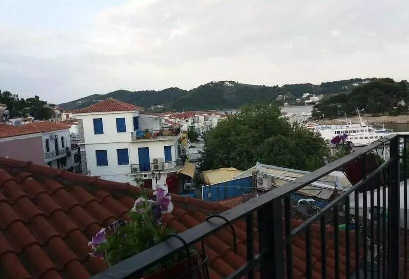 ペンション Nostalgia