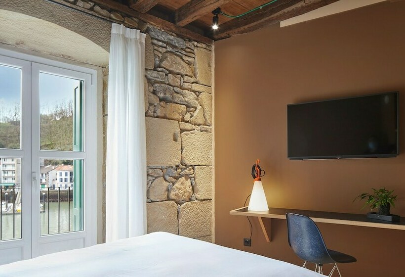 Bed and Breakfast Donibanea