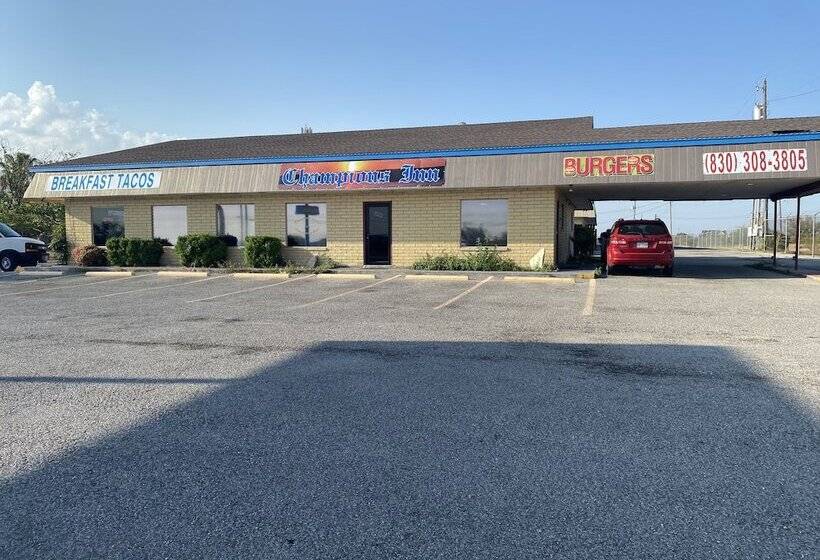 汽车旅馆  Champions Inn