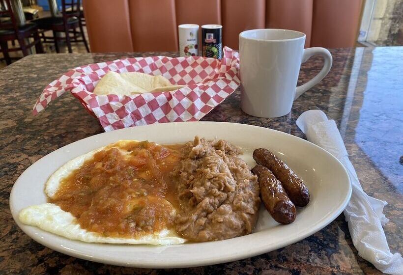 汽车旅馆  Champions Inn