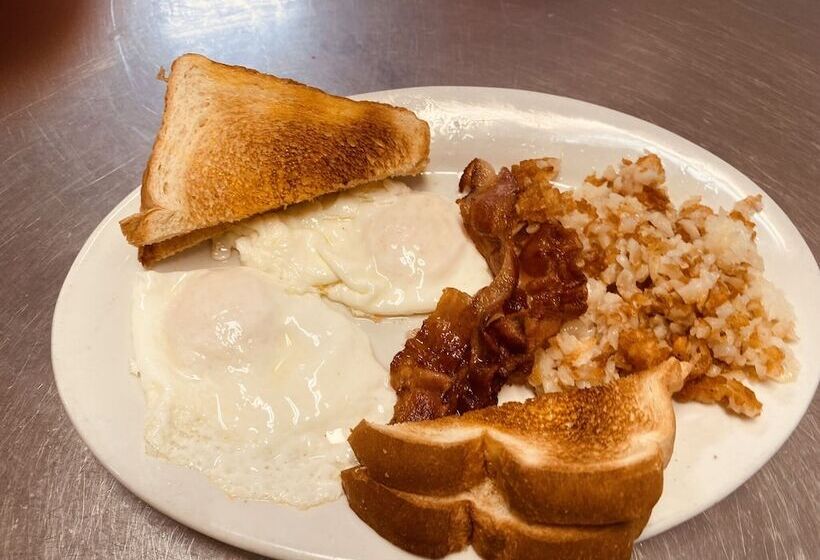 汽车旅馆  Champions Inn