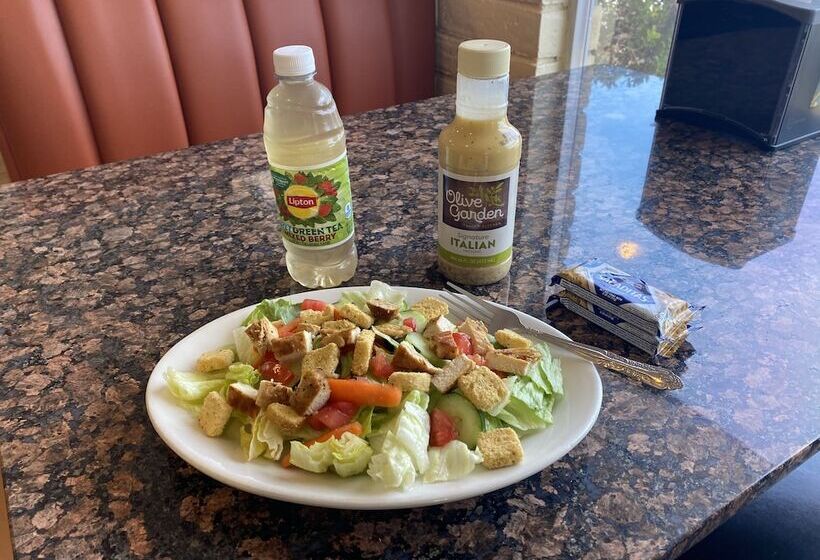 汽车旅馆  Champions Inn