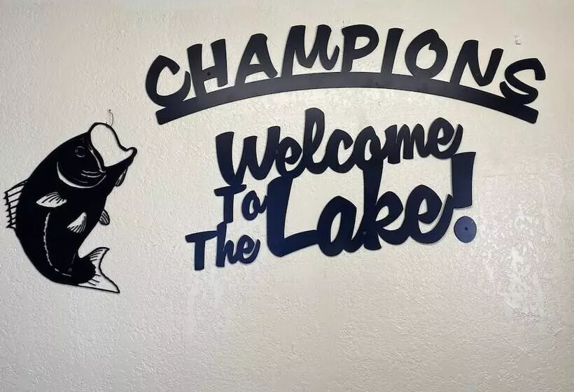 Motelli Champions Inn