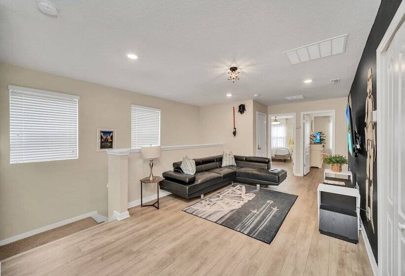 Private Conservation View With Theme Rooms And Beautiful Pool Area, Perfect For Families #5st4591