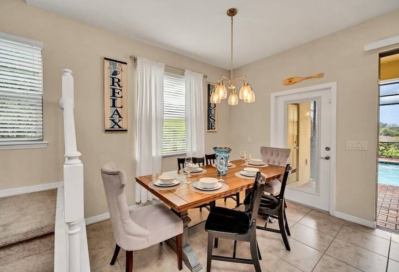 Private Conservation View With Theme Rooms And Beautiful Pool Area, Perfect For Families #5st4591