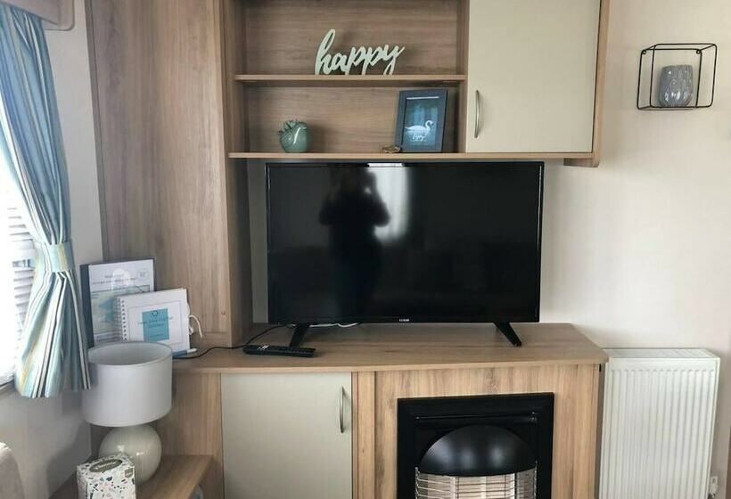 فندق Lovely 3 Bed Caravan With Hot Tub In Lincolnshire