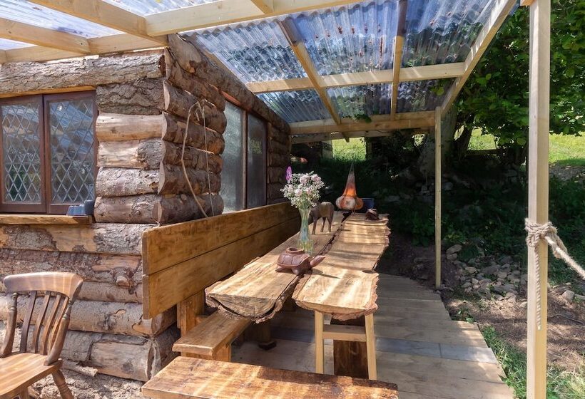 בית מלון כפרי 4 Large Bell Tents & Remote Wood Cabin Sleeps 16