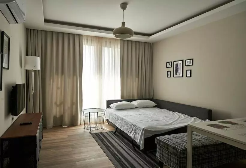 Lara Suite's Apart