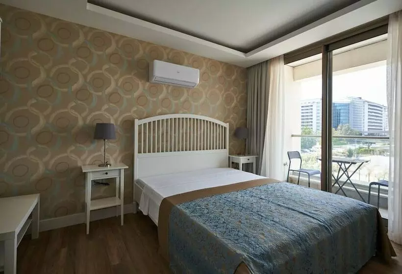 Lara Suite's Apart
