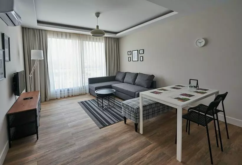 Lara Suite's Apart