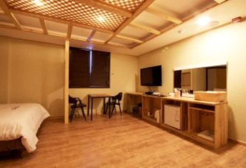 מוטל Andong Central