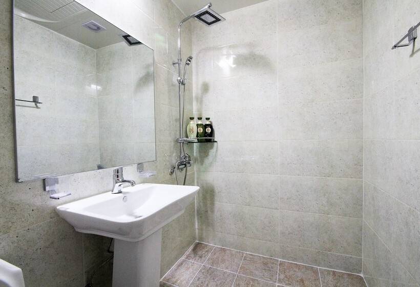 汽车旅馆  Andong Central