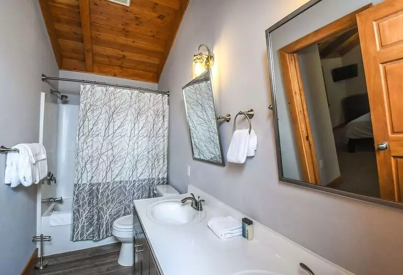 Mountain Crest Villa