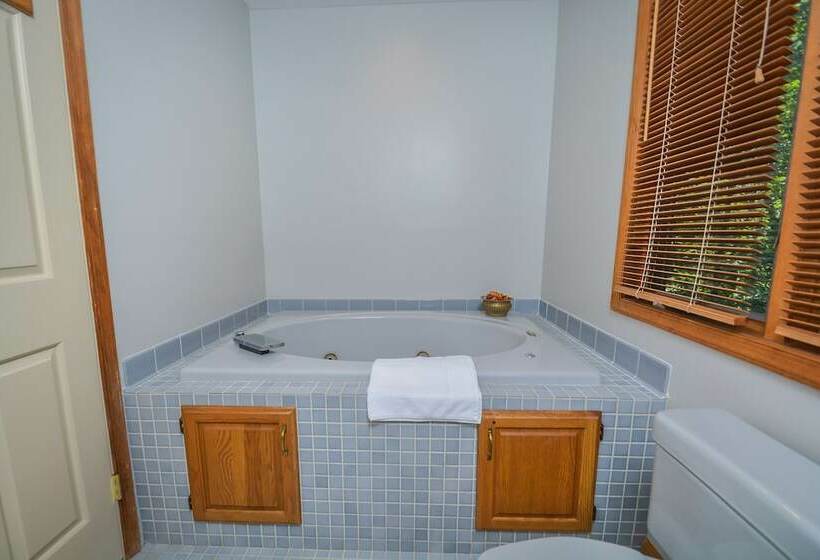 Paradise At Penn Cove