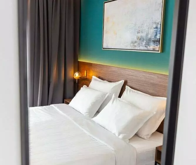 Majatalo Boutiques 76