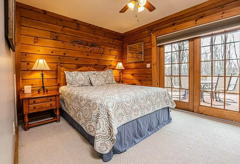Rock Lodge Cabin