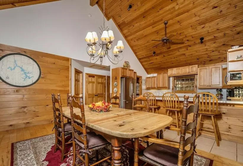 Rock Lodge Cabin
