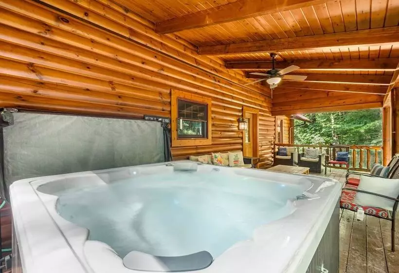Rock Lodge Cabin