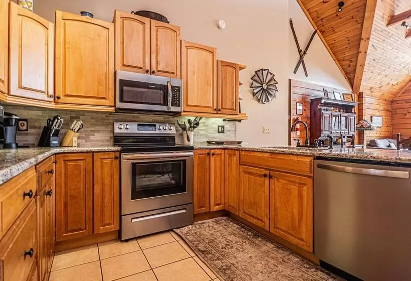 Rock Lodge Cabin
