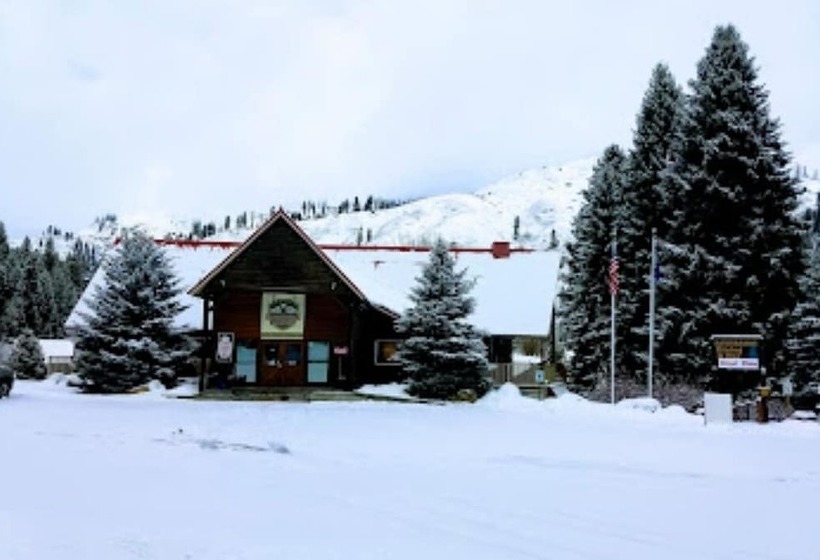 Southfork Lodge Cabin 2