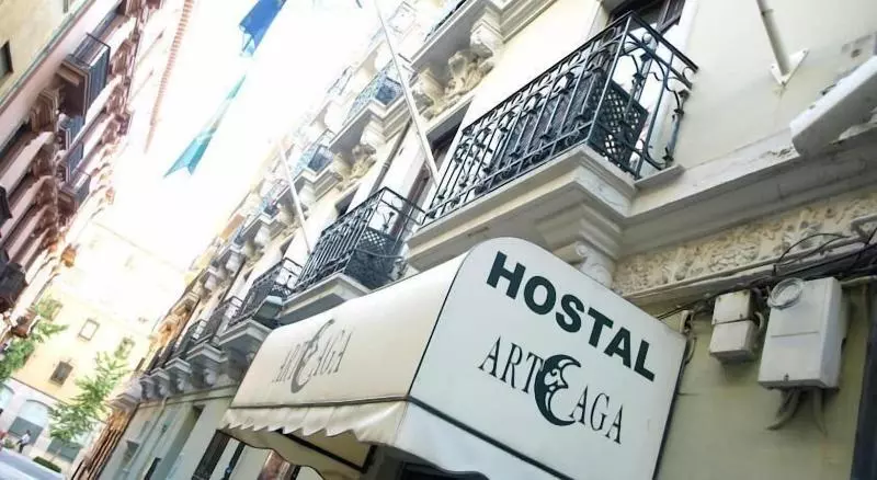 Arteaga Hostal & Banos Arabes Elvira