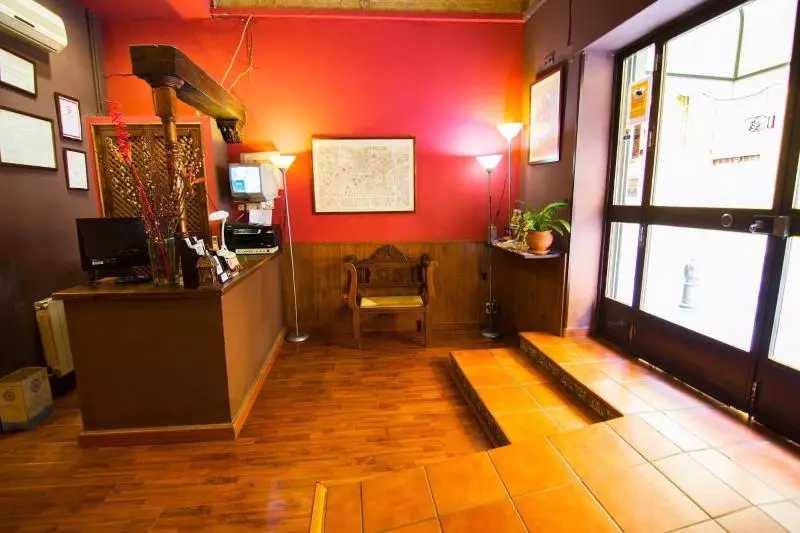 Arteaga Hostal & Banos Arabes Elvira